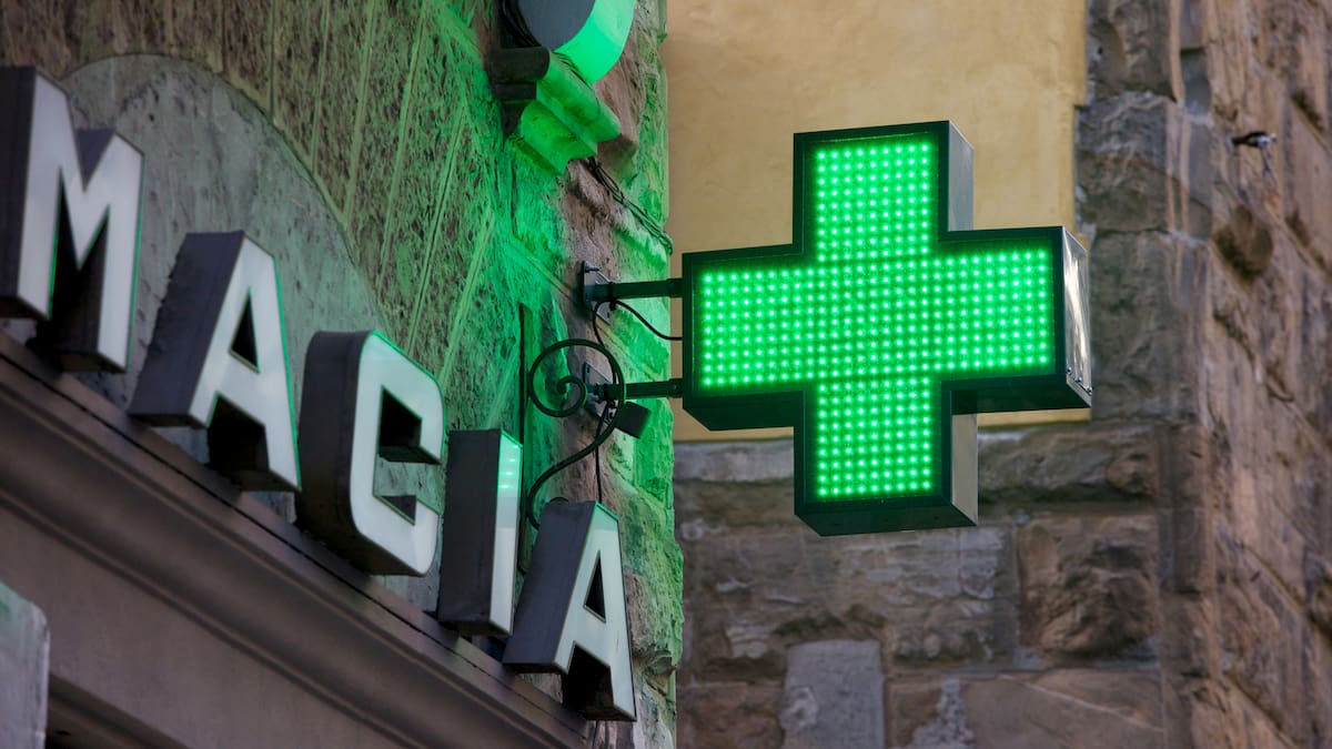 Dos jóvenes detenidos por usar recetas falsas para comprar el jarabe usado para la peligrosa droga 'Purple Dark'