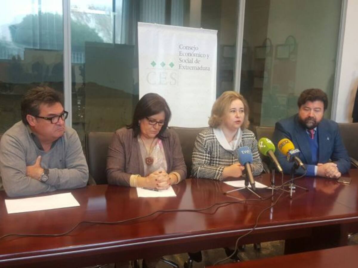 El Consejo Económico y Social de Extremadura se suma al Pacto por el Ferrocarril regional