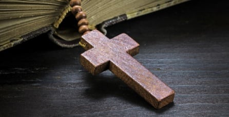 El papel de la Iglesia y la religión durante los días más duros de la pandemia ha sido uno de los temas de conversación más recurrentes entre Juanjo Millás y Javier del Pino