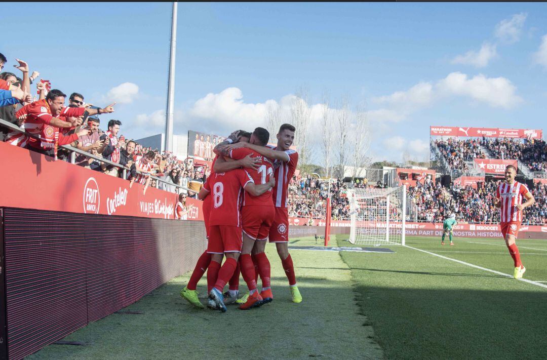 La celebració d'un gol a Montilivi