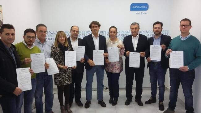 Los populares de la comarca en contra del decreto