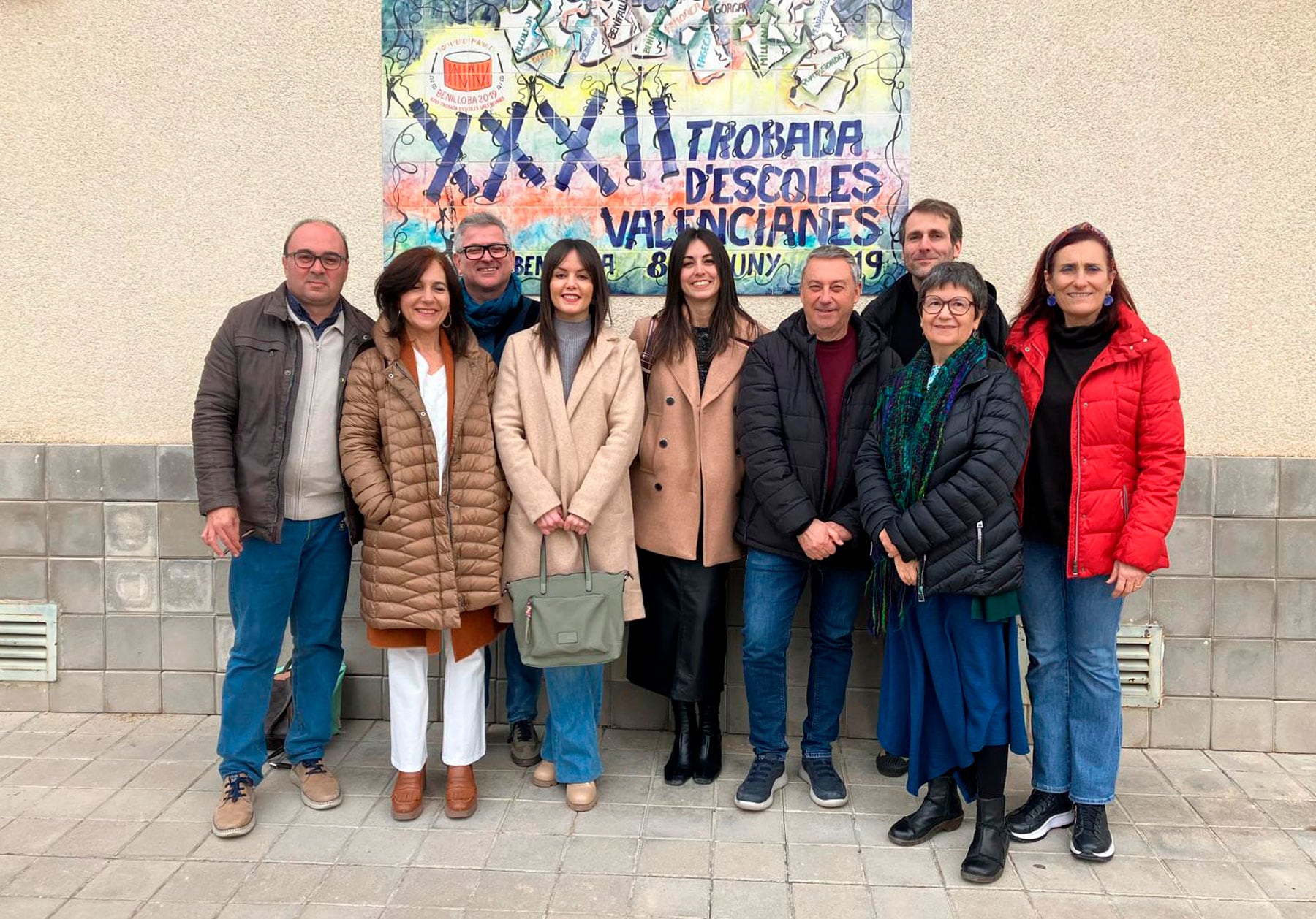 Vicent Romans, en el centre de la fotografia, junt a la resta de components de la Coordinadora poc abans d&#039;iniciar la reunió de preparació de la Trobada