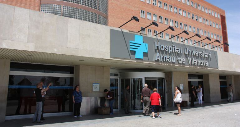 Façana de l'Hospital Arnau de Vilanova