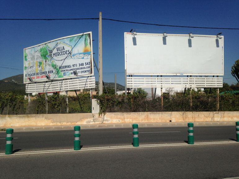 Imagen de archivo de unas vallas publicitarias