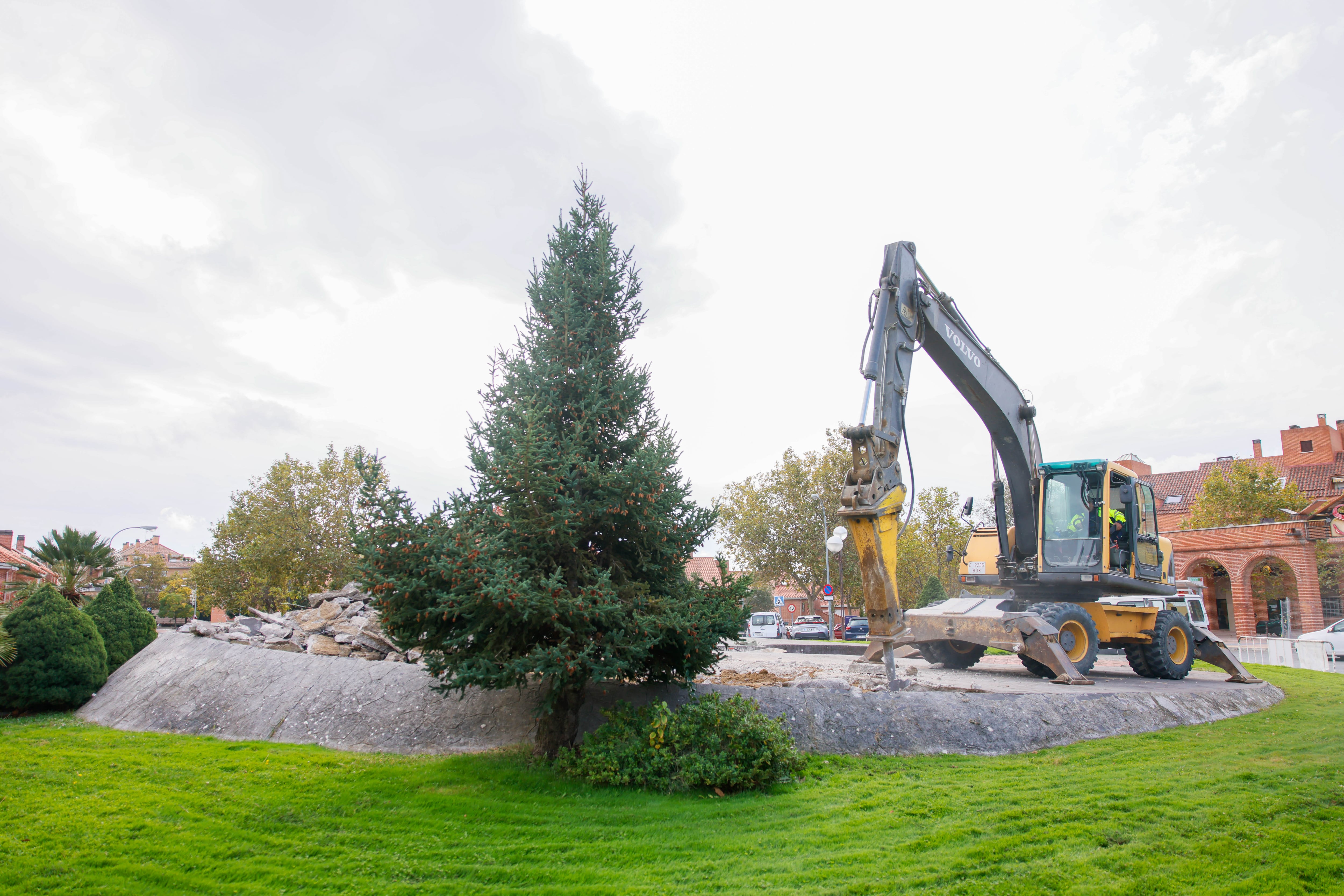 Obras en la Glorieta de los Músicos de Santa Teresa de Colmenar Viejo