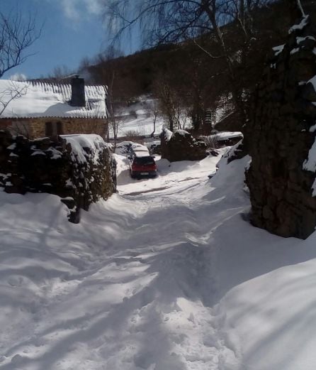 Prada de la Sierra, incomunicada por la nevada