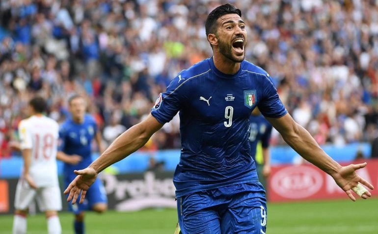 Pellé celebra el gol ante España 