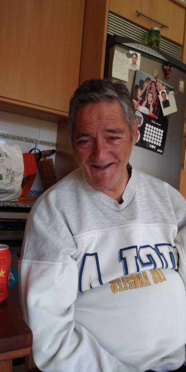 Manuel ya está en casa con su familia de Barcelona.