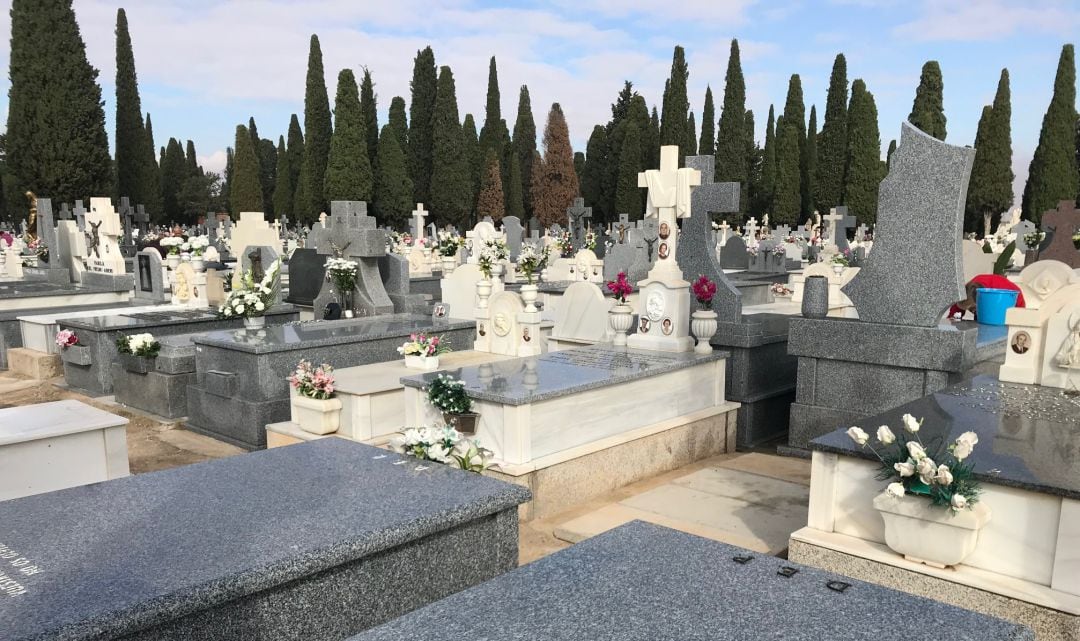 Imagen de archivo del cementerio de Valdepeñas (Ciudad Real)