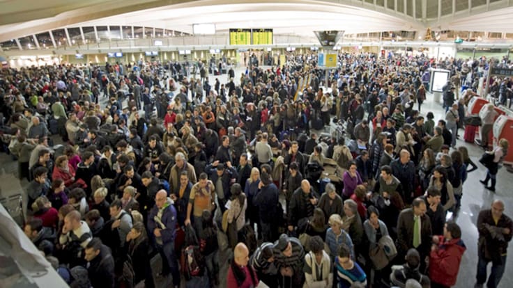 La Policía Nacional reforzará el control de fronteras del Aeropuerto de Bilbao ante la final de la Europa League