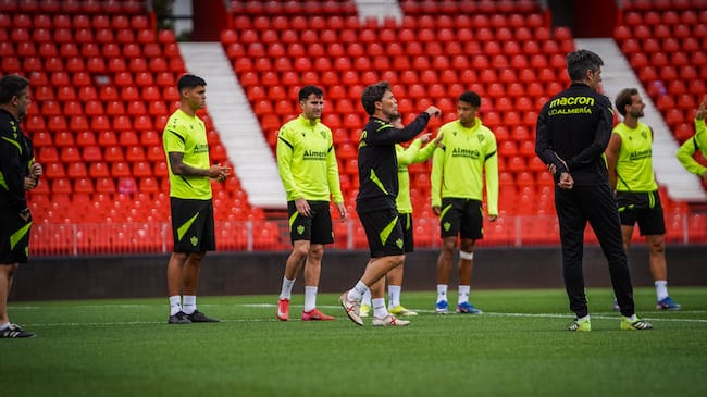 “Estoy totalmente centrado en nuestra plantilla. No voy a hablar de otros futbolistas como Álex Sola”.