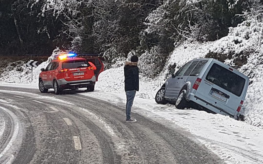 Salida de vía en el puerto de Erro (N135)