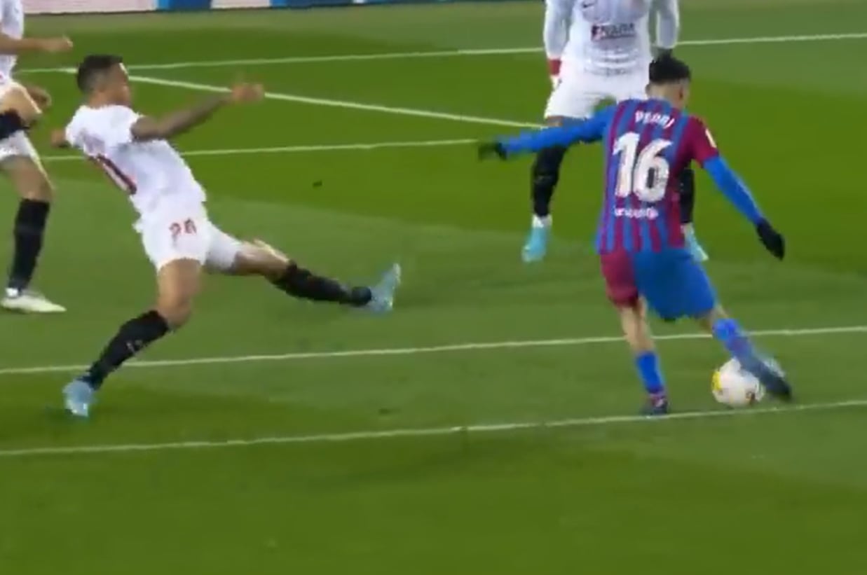 Captura del gol de Pedri al Sevilla