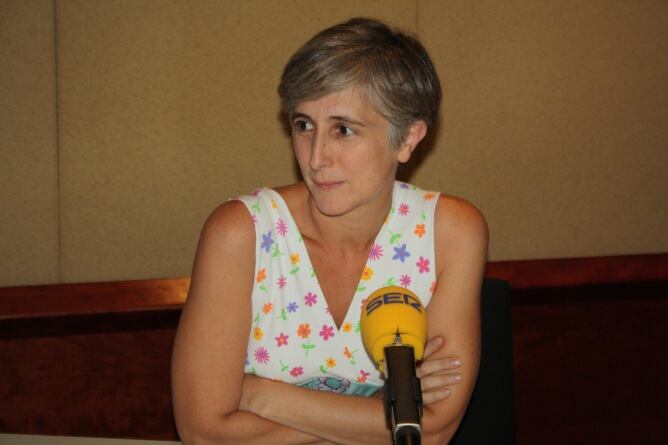 Dolors Camats als estudis de SER Catalunya, Ràdio Barcelona