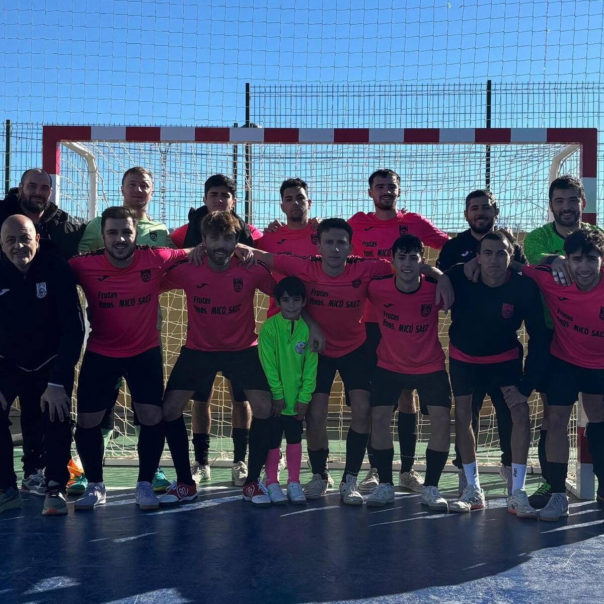 Reparto de puntos en el derbi comarcal de fútbol sala del Mirrense y el CD Salesianos Villena