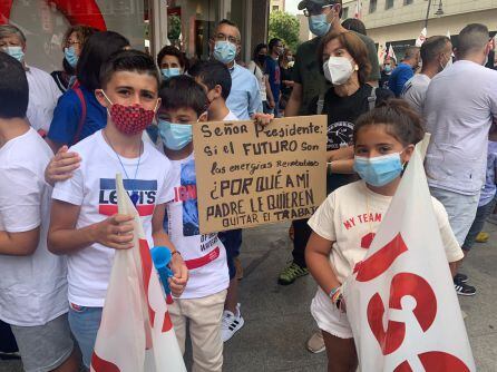 Muchas familias acudieron juntas a la protesta