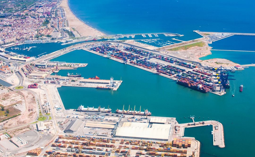 Vista aérea del puerto de València