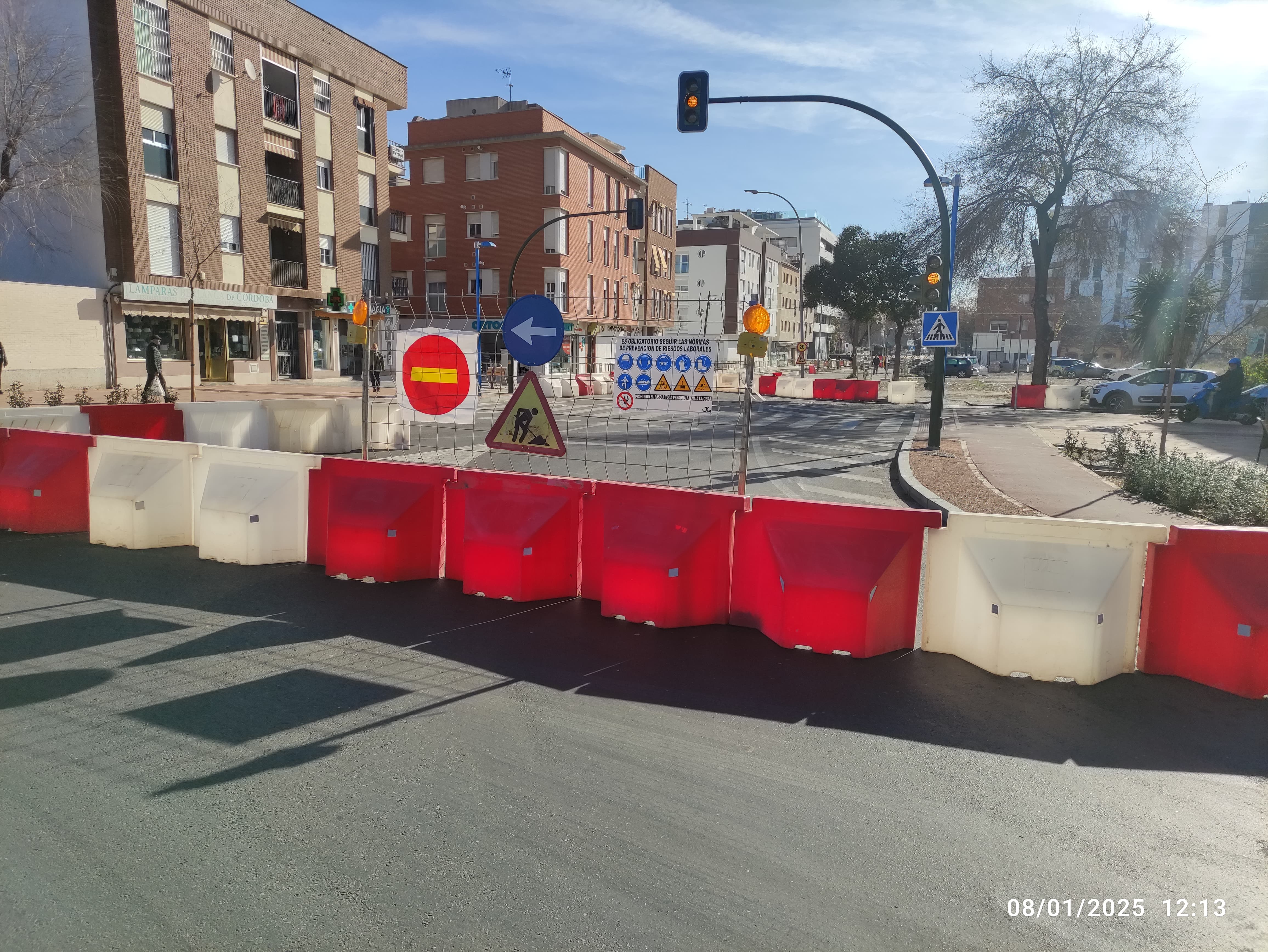 Obras en la segunda fase de la Avd de Trassierra de Córdoba, cortada al tráfico durante 6 meses