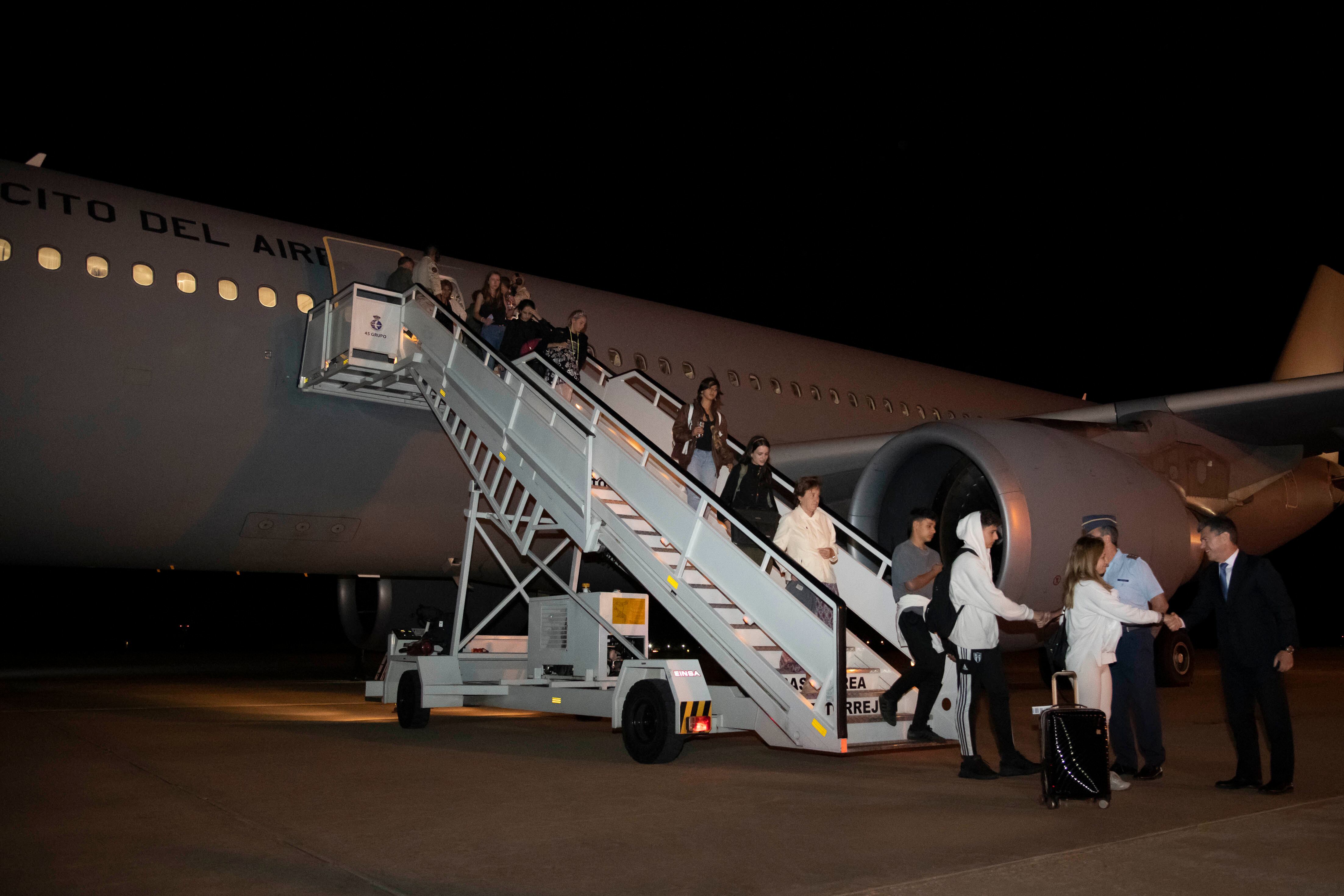 El avión militar del Ministerio de Defensa de España con los españoles evacuados desde Israel