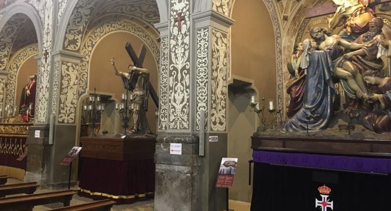 Els passos exposat a l'església de Sant Agustí.