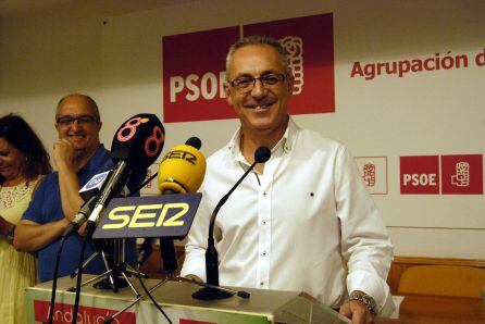 El secretario local del PSOE algecireño durante su comparecencia ante los medios de comunicación.