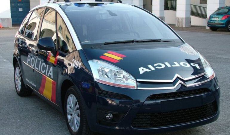 Los agentes tuvieron que trasladar al herido al hospital después de que perdiera abundante sangre