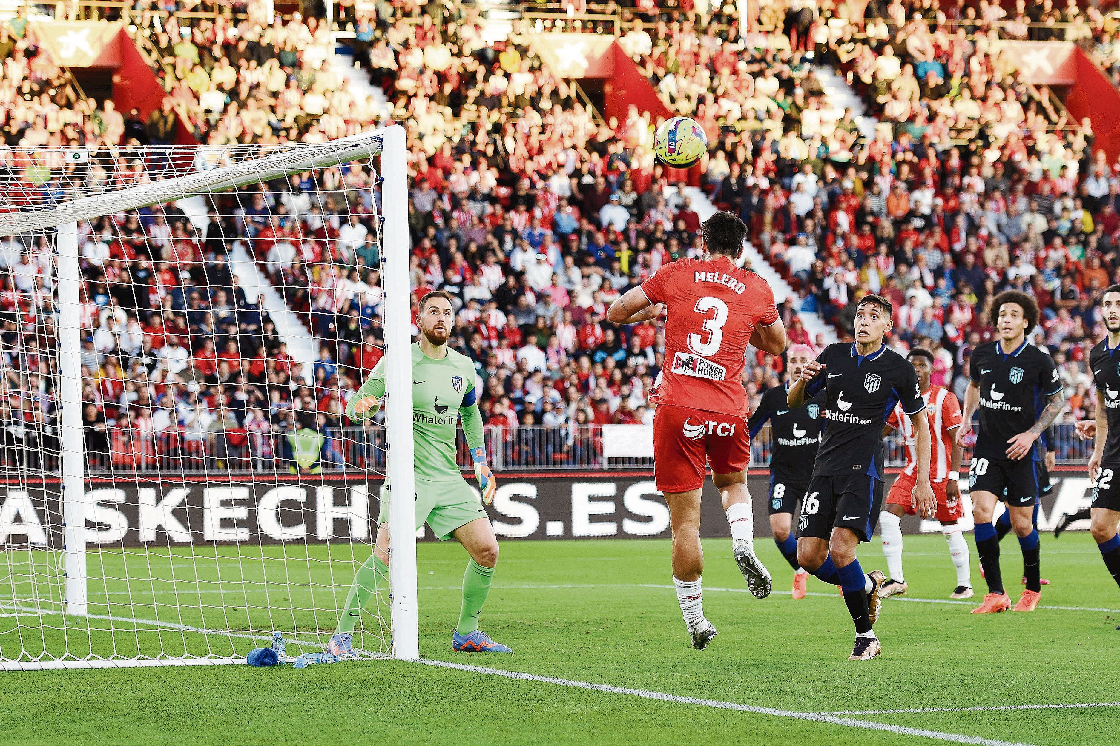 Empate a uno en la primera vuelta donde pudo pasar de todo.