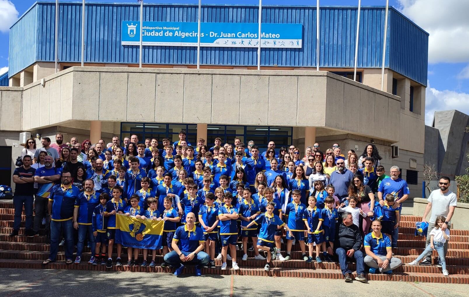 Foto de familia del Waterpolo Algeciras