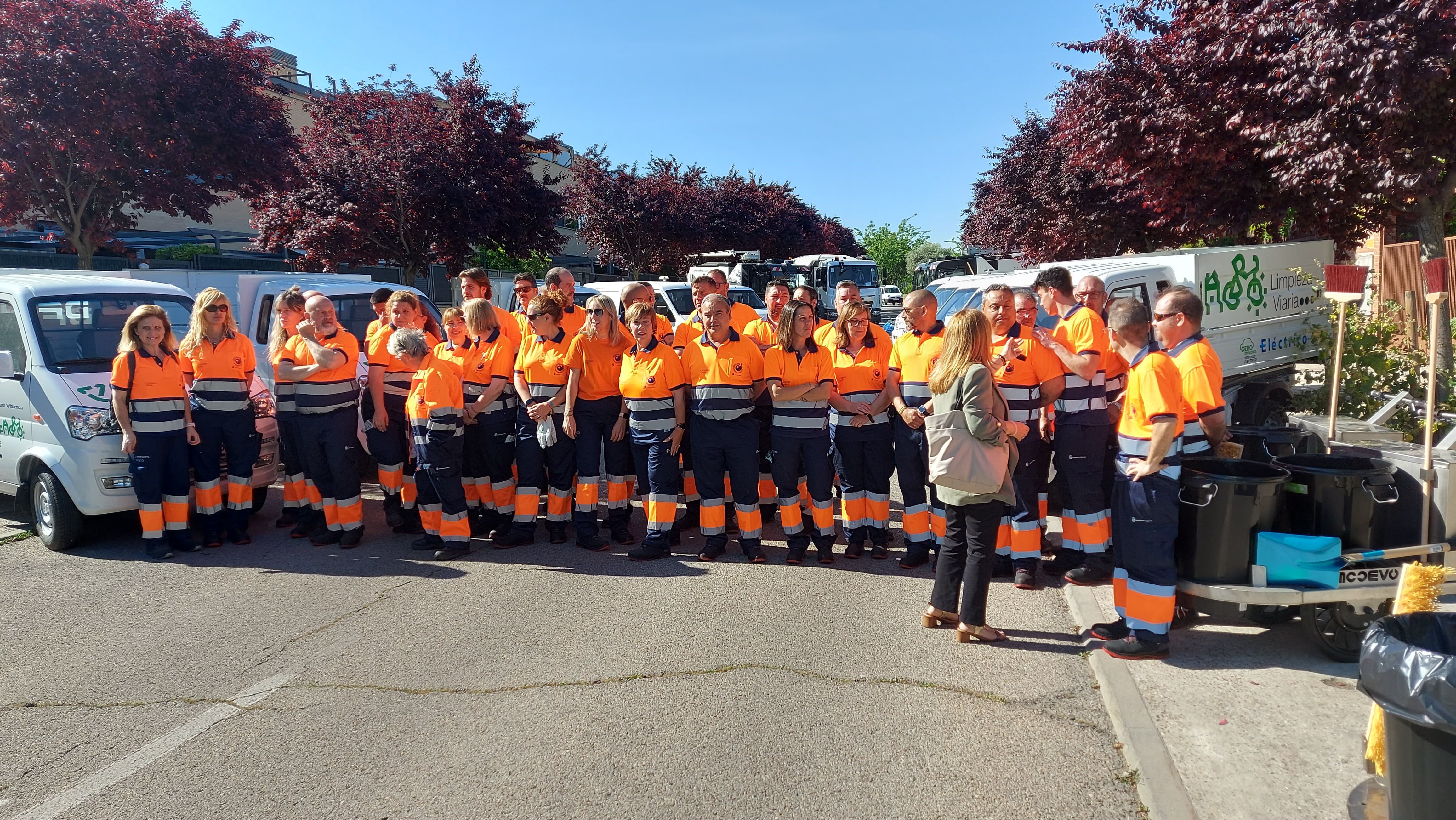Los trabajadores del servicio de limpieza viaria de Valdemoro