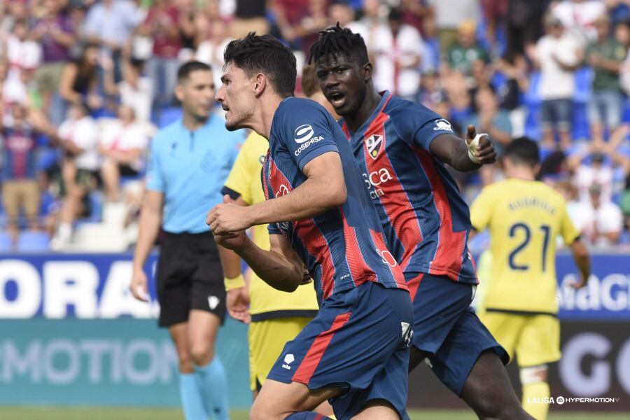 Loureiro marcó el primer gol del Huesca ante el Villarreal B
