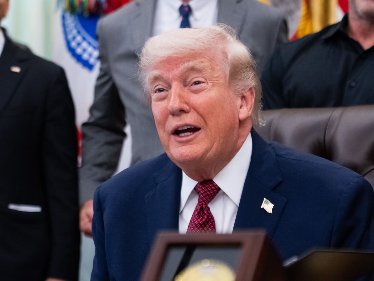 Trump anuncia que amplía el alto el fuego hasta que Irán presente una propuesta para acabar con la guerra