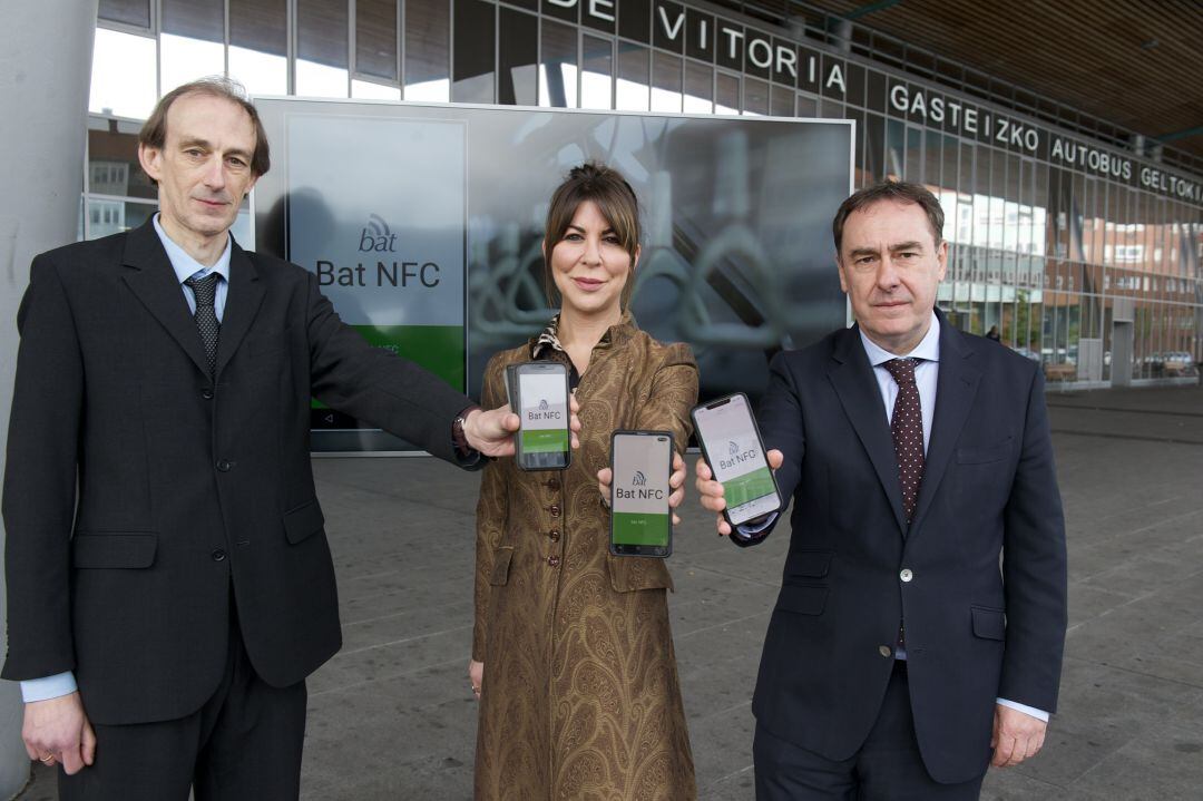 La presentación ha tenido lugar en la estación de autobuses de Vitoria.