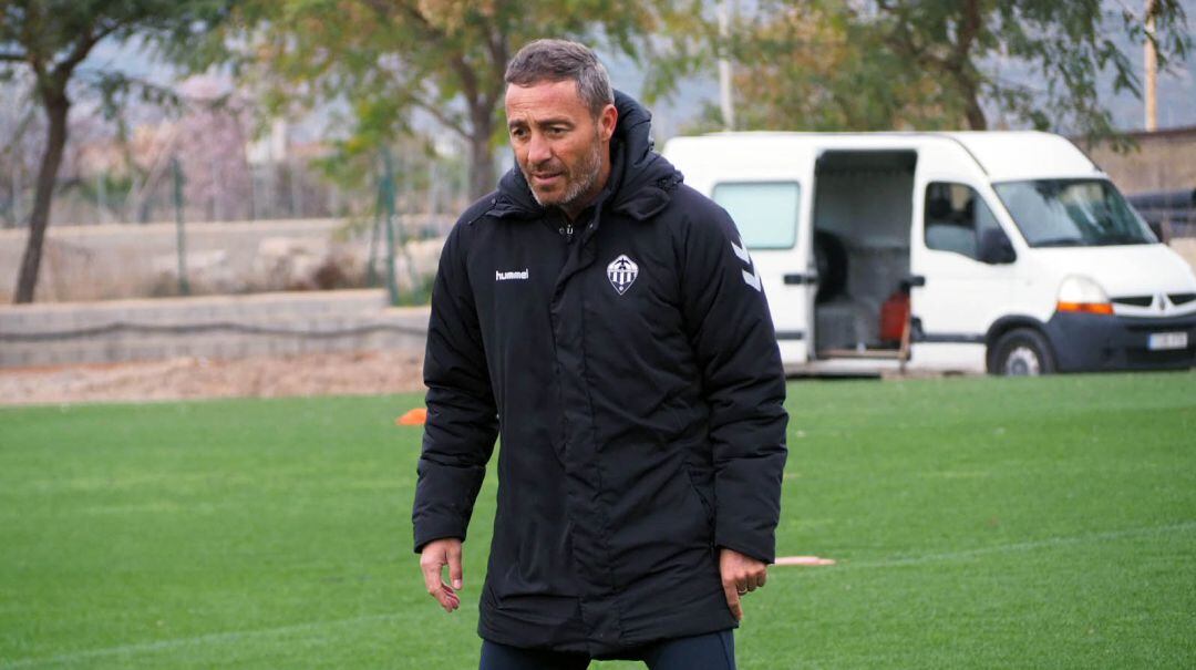 El entrenador del CD Castellón, Óscar Cano.