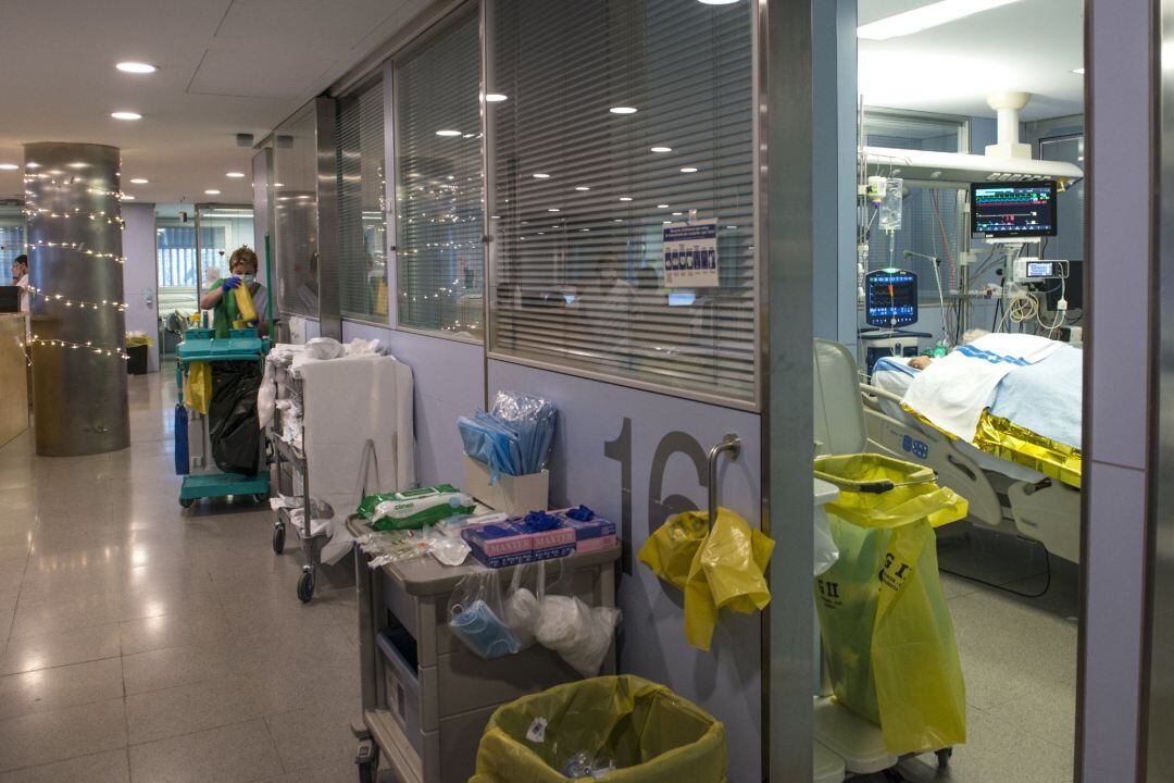 La Unidad de Cuidados Intensivos (UCI) para enfermos de coronavirus del Hospital Universitario Dr. Josep Trueta de Girona, Catalunya (España)