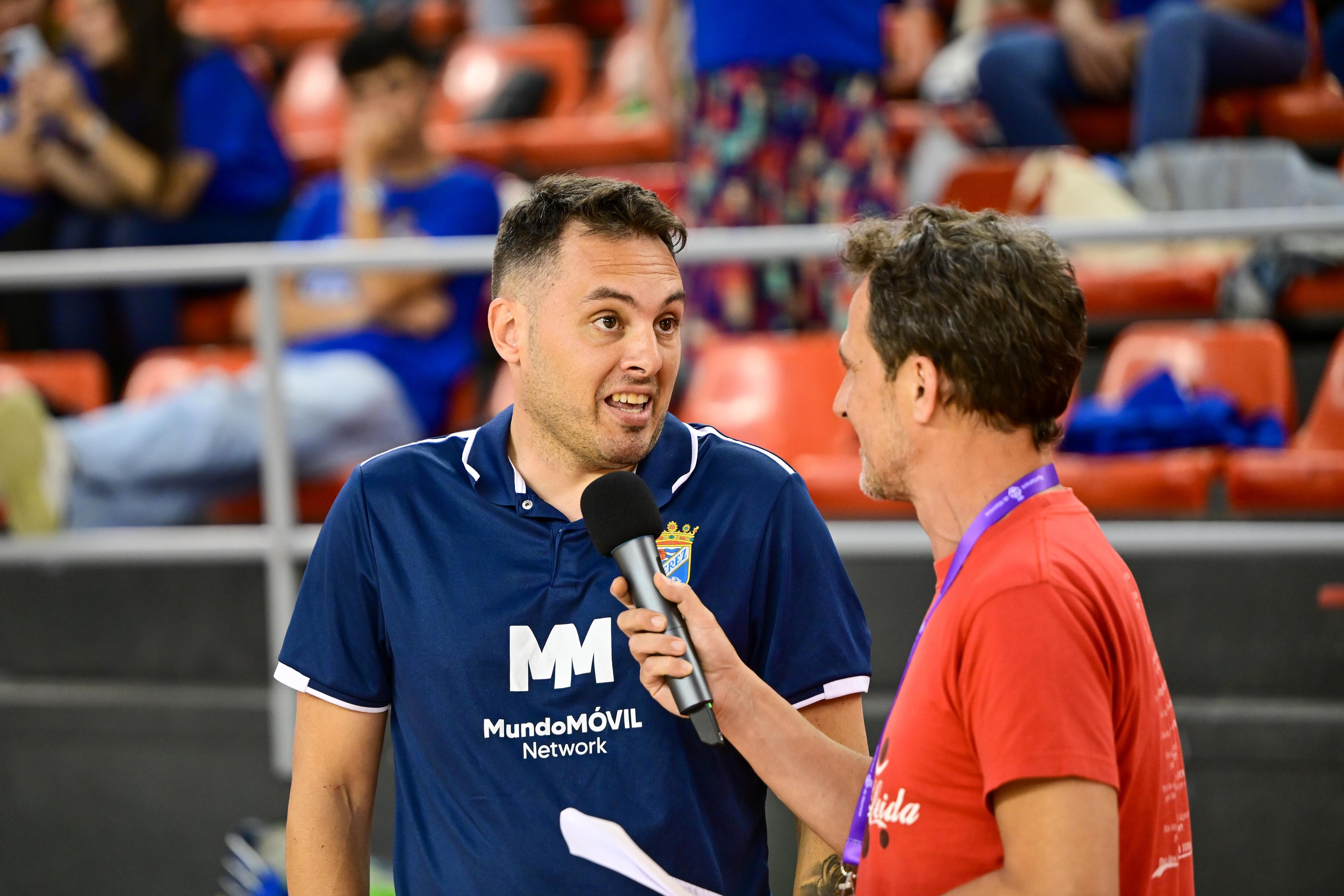 Emiliano Massarelli durante un partido esta temporada