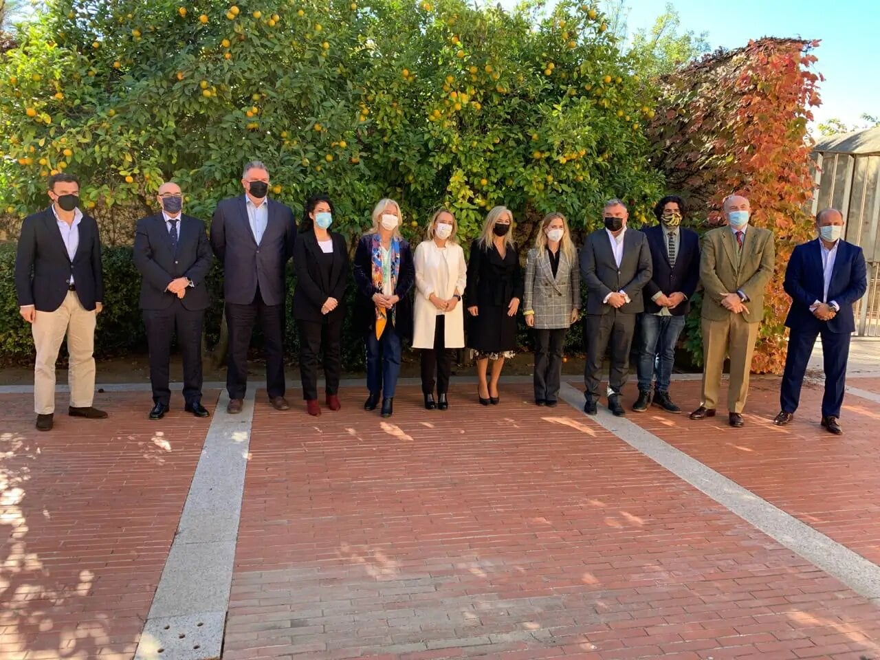 Asistentes a la reunión entre Junta y Ayuntamiento sobre el Congreso de la Lengua