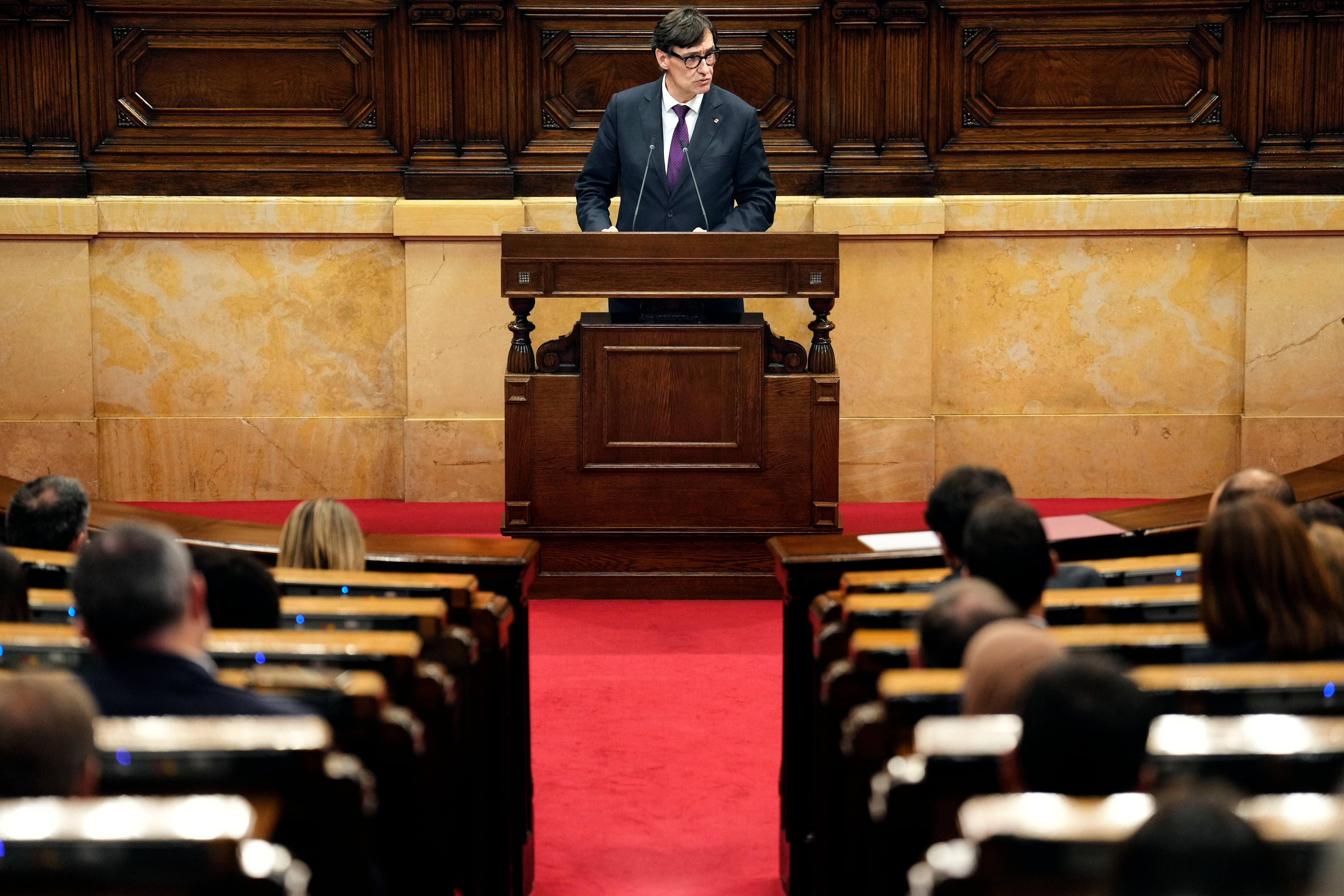 El presidente de la Generalitat, Salvador Illa, durante su intervención inicial en el primer debate de política general de esta legislatura en el Parlament