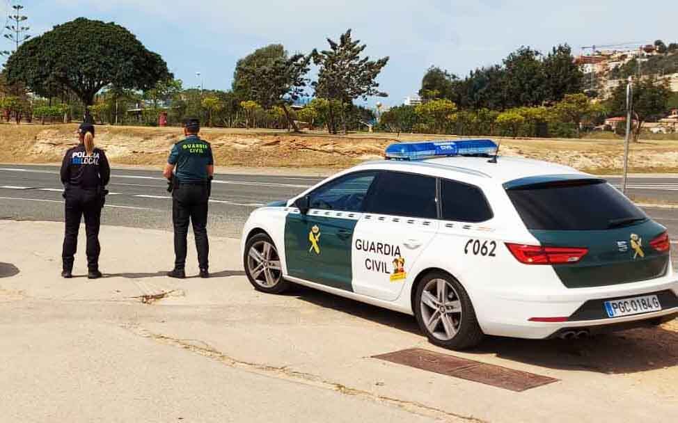 Imagen de una patrulla de la Guardia Civil