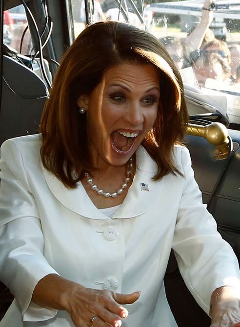 Michele Bachmann saludando a sus votantes