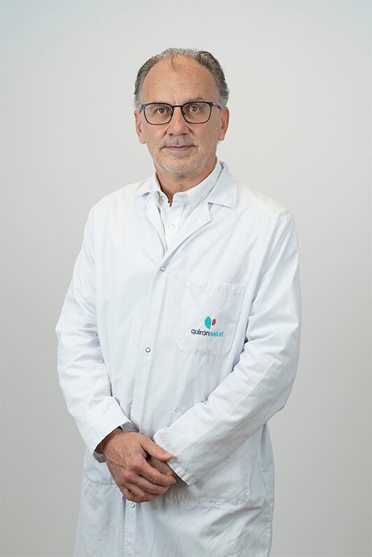 Dr. Víctor Martín, ginecólogo del Hospital Quirónsalud Valencia