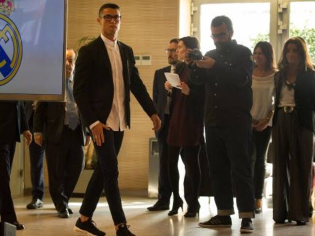 Ronaldo, tras la firma de su nuevo contrato con el Real Madrid