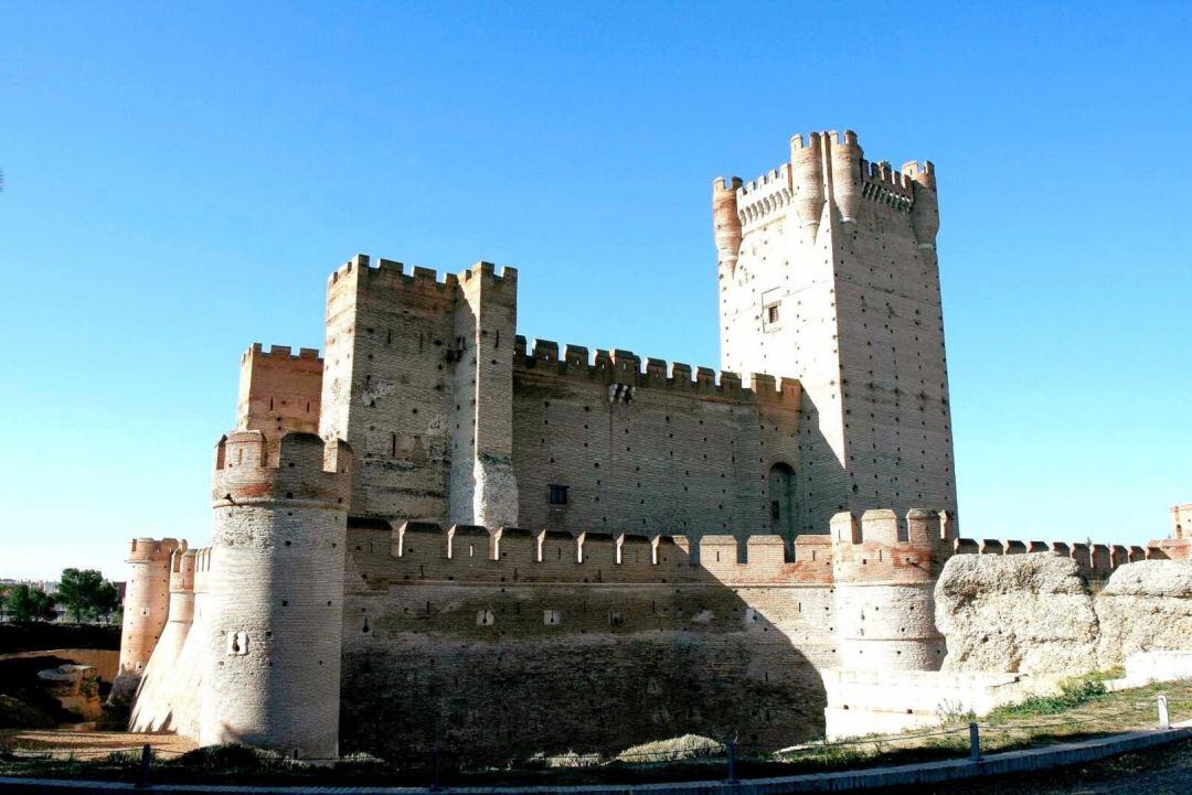 El Castillo de la Mota y el Palacio Testamentario ya tienen la programación de verano