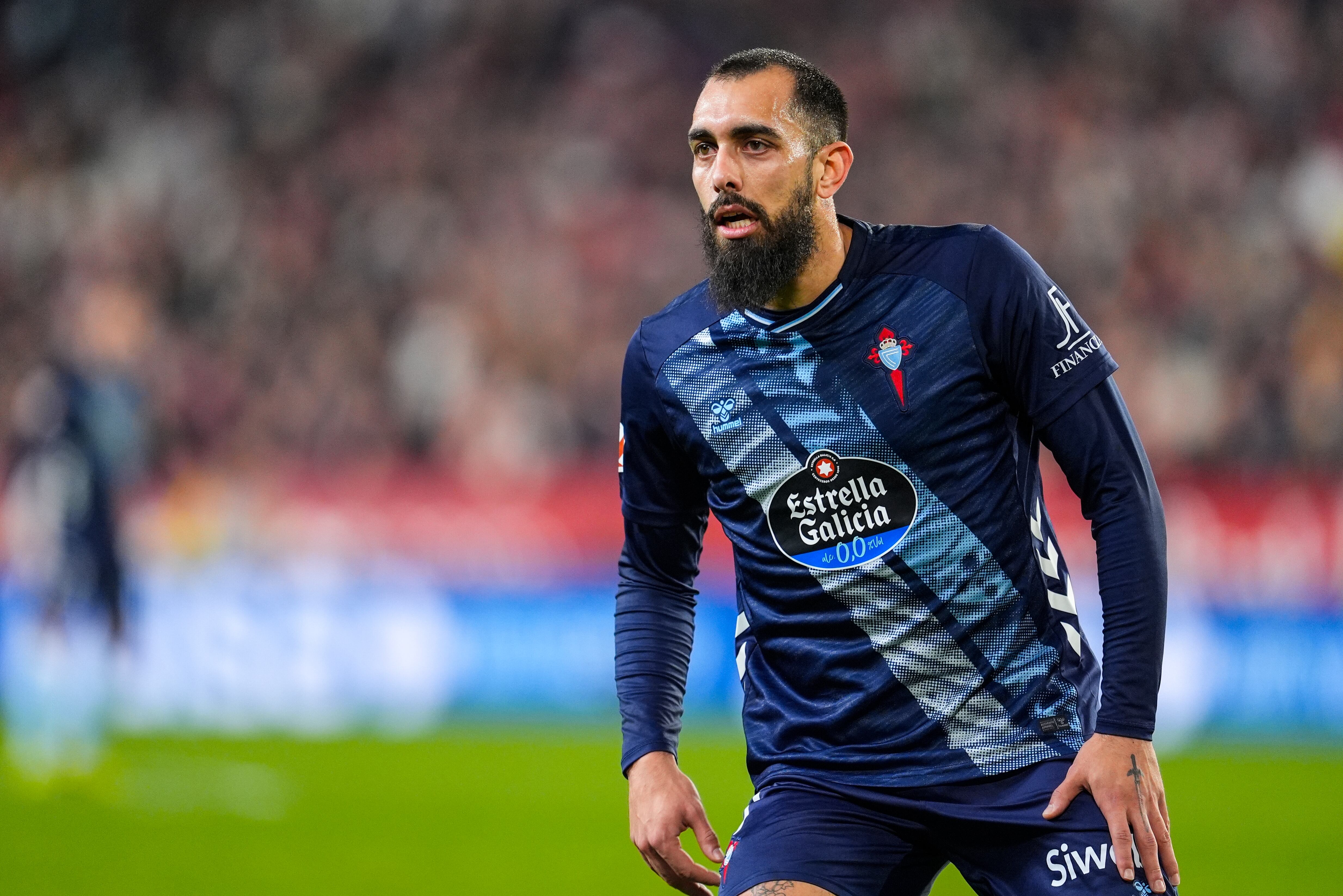 Borja Iglesias, durante el partido entre el Sevilla y el Celta de VIgo de LaLiga 2025/26