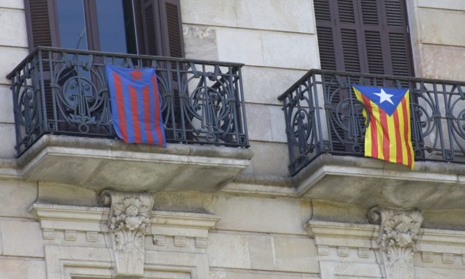 Estelades a balcons del Passeig de Gràcia de Barcelona