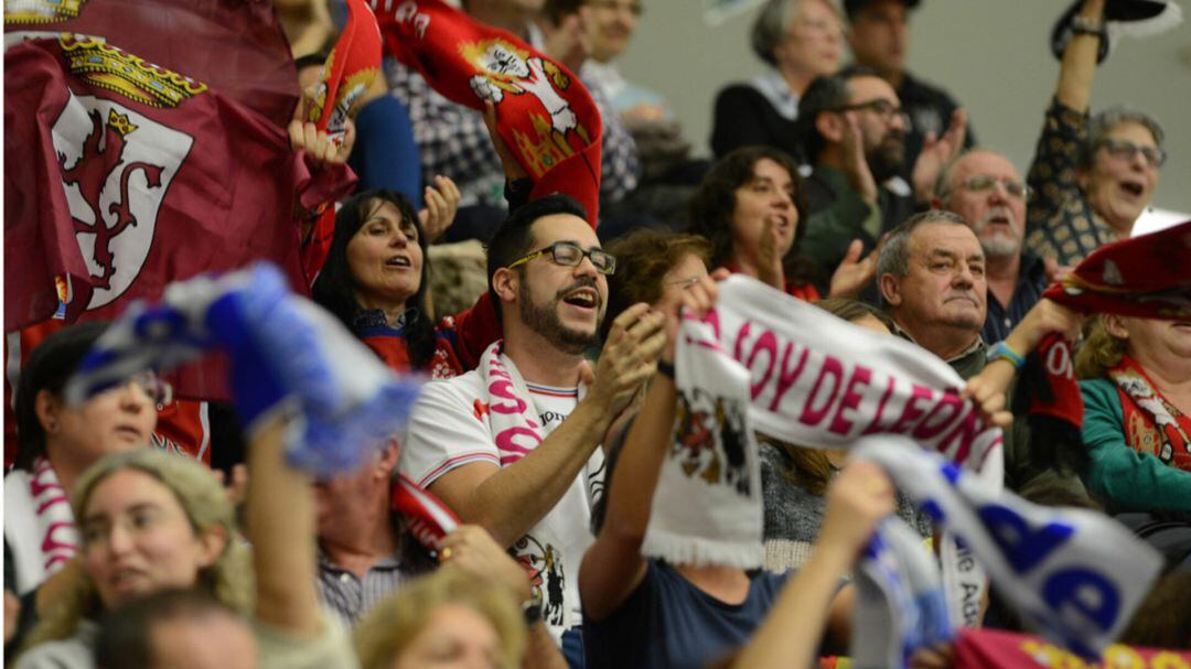 Los socios del Ademar serán compensados tras perderse los últimos partidos de la temporada