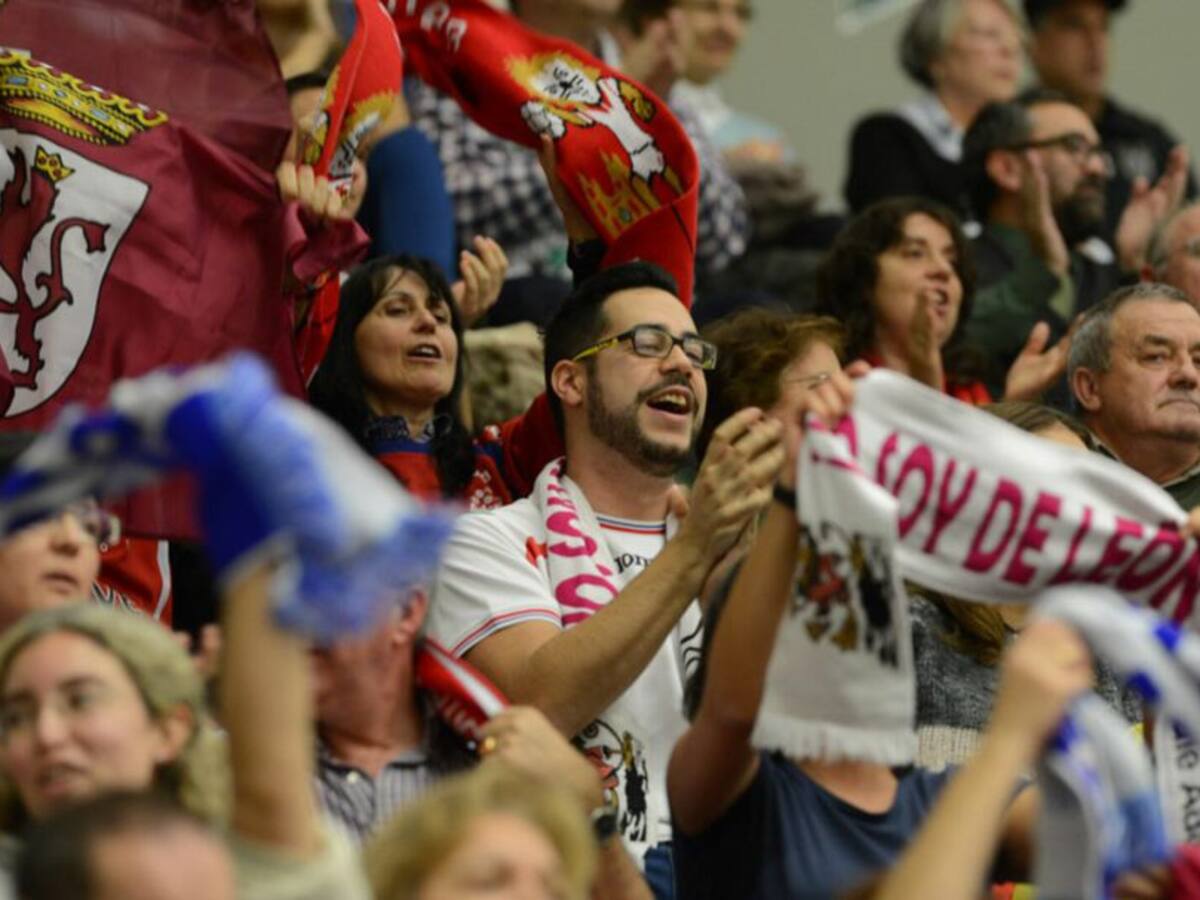 Compensaciones para socios y un pabellón municipal para la base