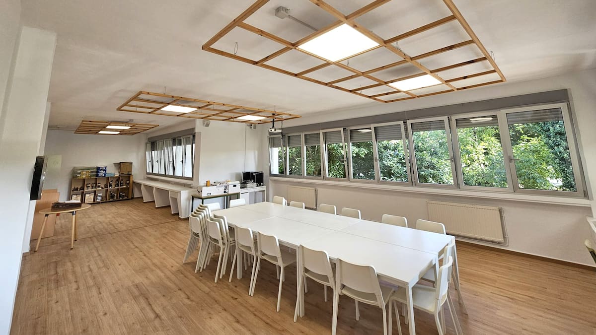 Entrevista a Sandra González, alcaldesa de Tomiño, sobre las Festas do Alivio y las obras en centros educativos