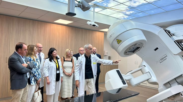 Presentación de la Unidad Satélite de Radioterapia en Soria con el cnosejero de Sanidad Alejandro Vázquez