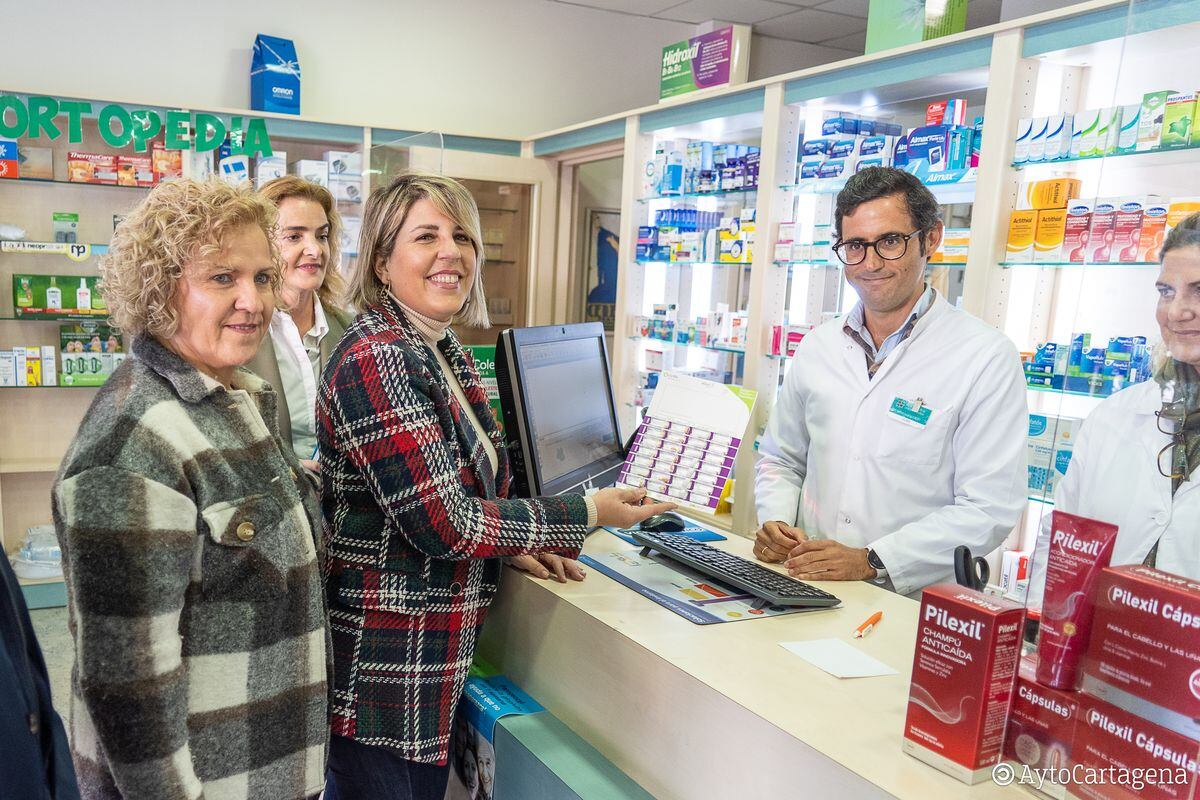 Colaboración con el Colegio Oficial de Farmacéuticos para garantizar la medicación a los mayores que viven solos
