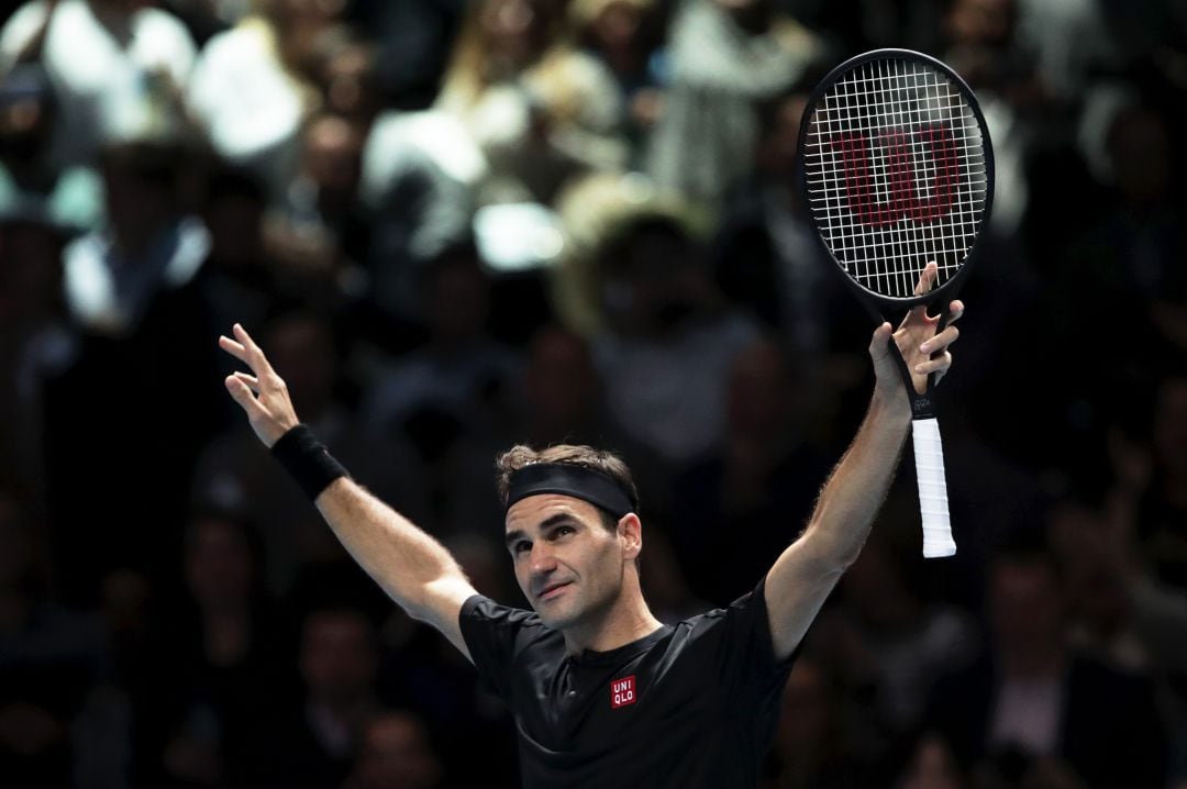 Roger Federer celebra su victoria